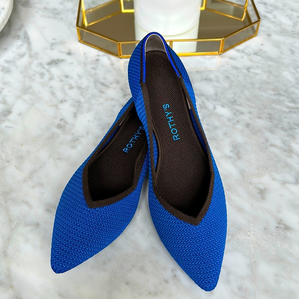 EUC Retired Rothy’s Lazuli points in sz 11